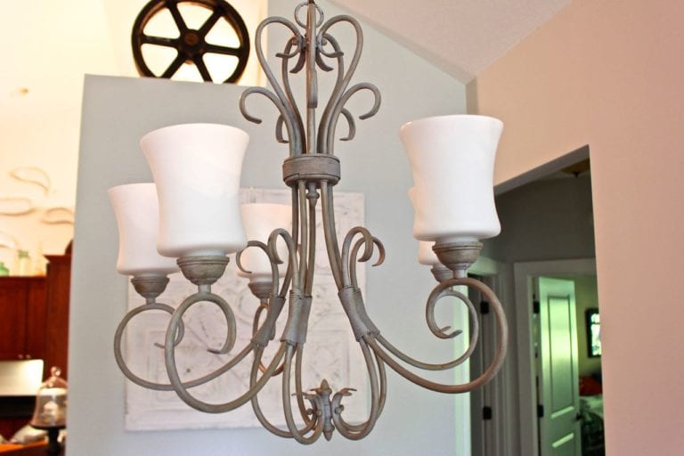 40 easy DIY tips to make an old home look new