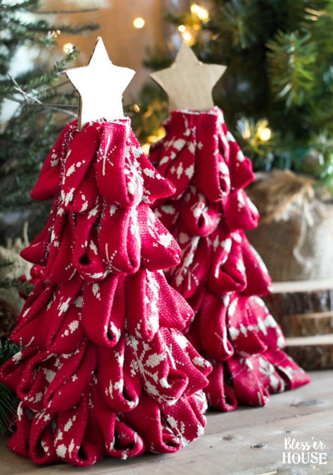 60 Fun And Easy DIY Tabletop Christmas Tree Ideas