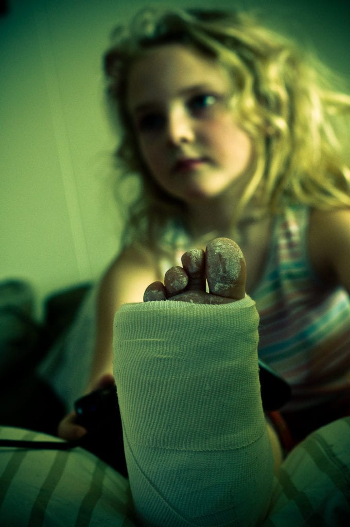 Here are 40+ clever uses for plastic bags at home