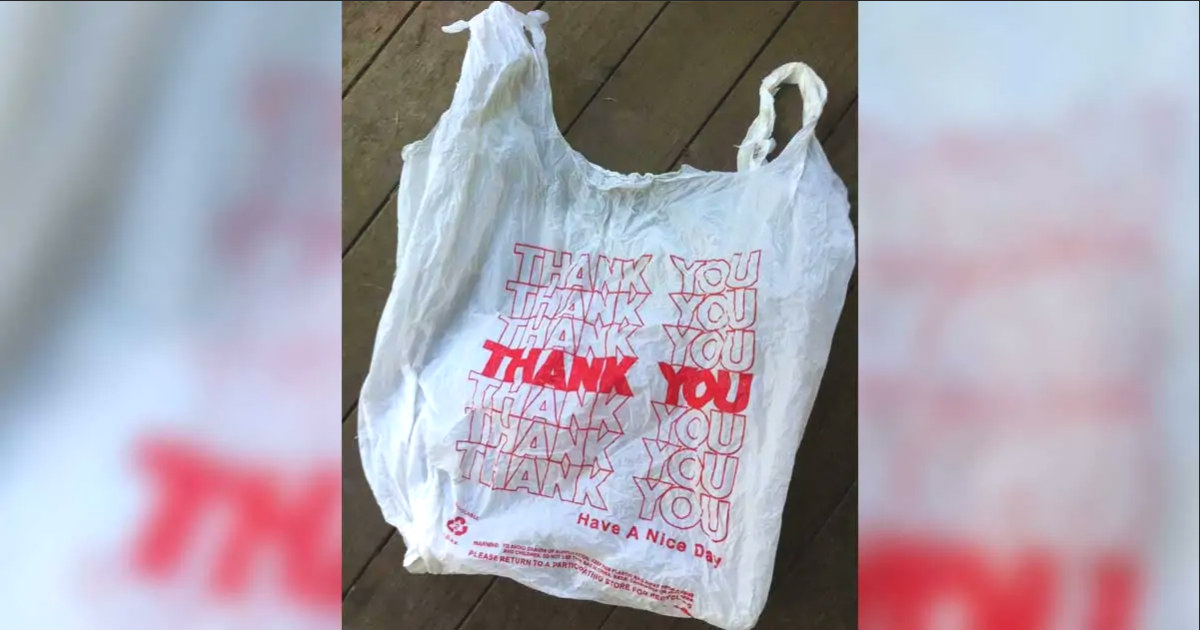 Here are 40+ clever uses for plastic bags at home