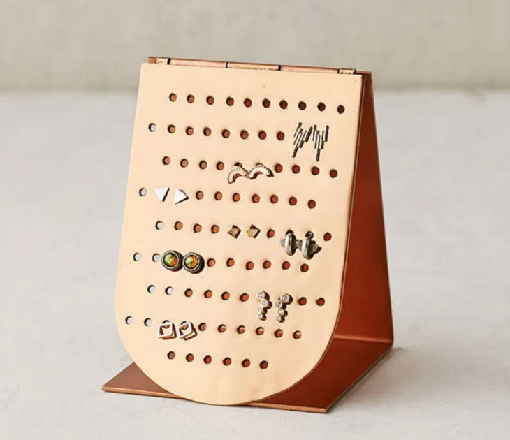 65 Clever ways to store jewelry so your necklaces won’t tangle and you