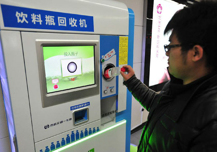 https://oceangreatideas.com/2014/09/20/ocean-great-ideas-lets-pay-with-plastic-recycling-beijing-and-sydney-commuters-use-recycling-for-subway-fare-payment/