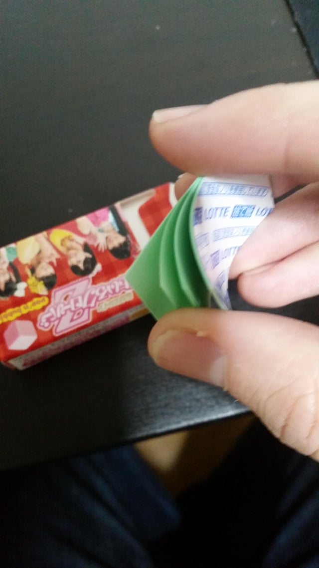https://www.reddit.com/r/mildlyinteresting/comments/2vjcph/this_japanese_pack_of_gum_came_with_a_set_of/