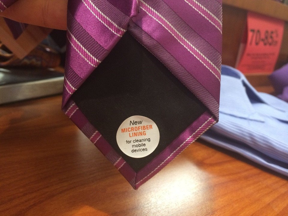 https://www.reddit.com/r/mildlyinteresting/comments/2gejau/this_tie_is_made_with_a_microfiber_lining_so_you/?utm_content=comments&utm_medium=browse&utm_source=reddit&utm_name=mildlyinteresting
