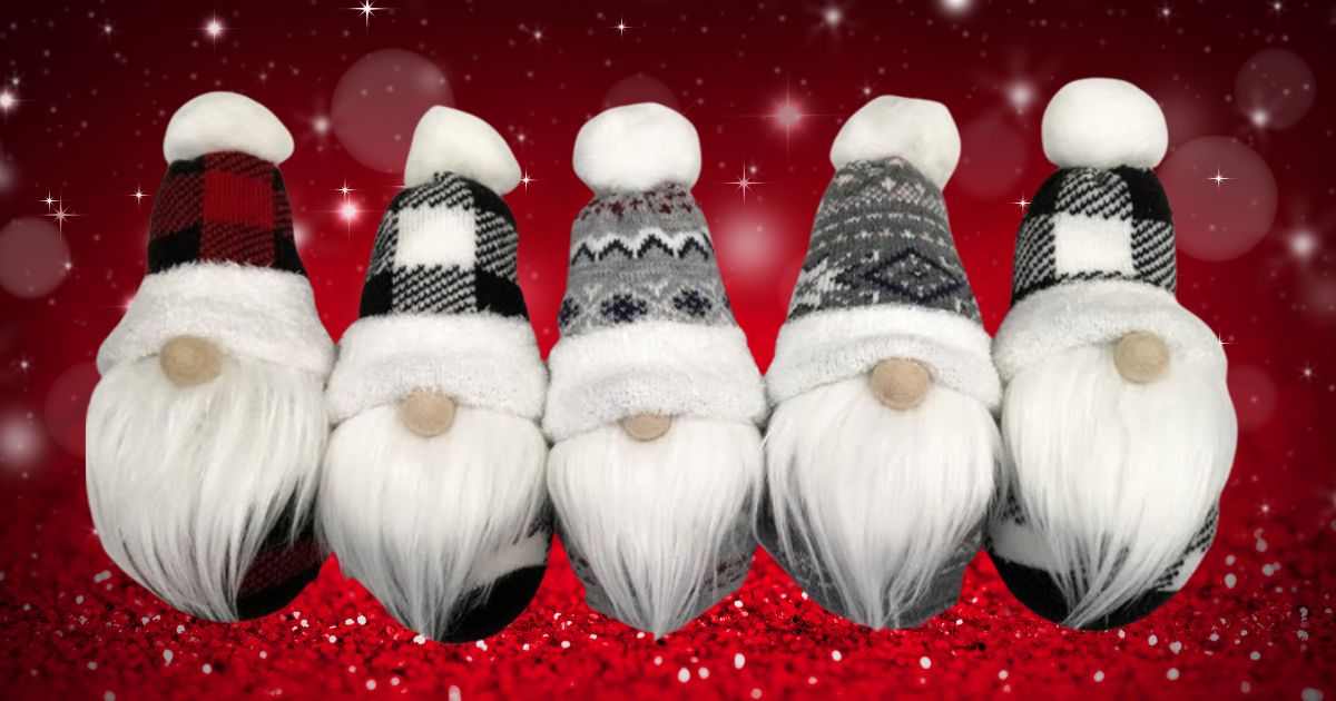Make Adorable Christmas Gnomes In Under Ten Minutes Without Sewing A Thing make-adorable-christmas-gnomes-in-under-ten-minutes-without-sewing-a-thing