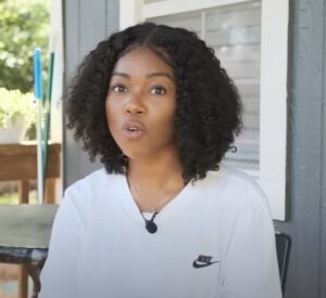 Woman turns shed into gorgeous tiny home & brings cameras inside to