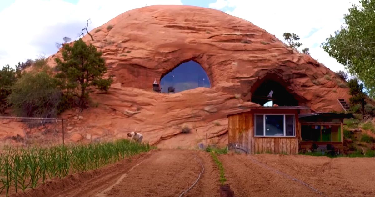 Man chisels out massive boulder to build sprawling 5,700 sq ft desert