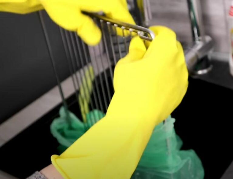 Make oven rack cleaning a breeze using just a plastic bag